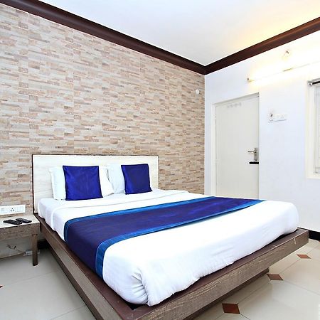 Hotel Pratham International Udagamandalam Exterior foto